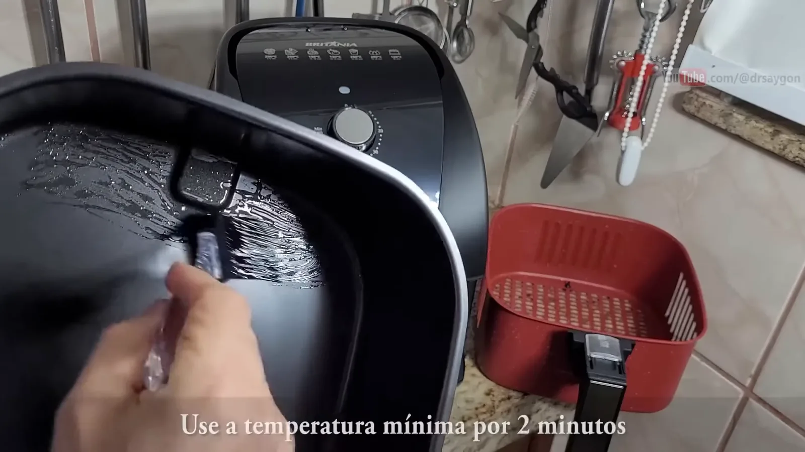 Processo de cura do revestimento antiaderente cerâmico da fritadeira