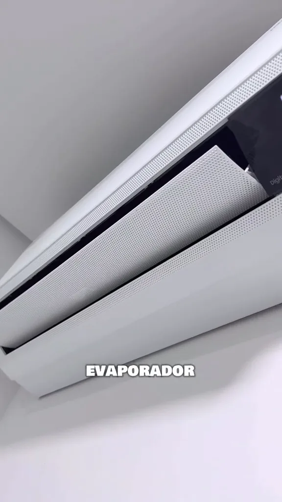 Microfuros do painel frontal do ar-condicionado Samsung WindFree