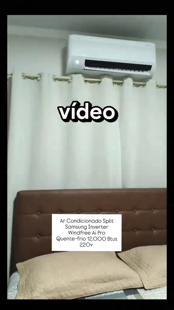 Ar condicionado Samsung WindFree em funcionamento na parede do quarto