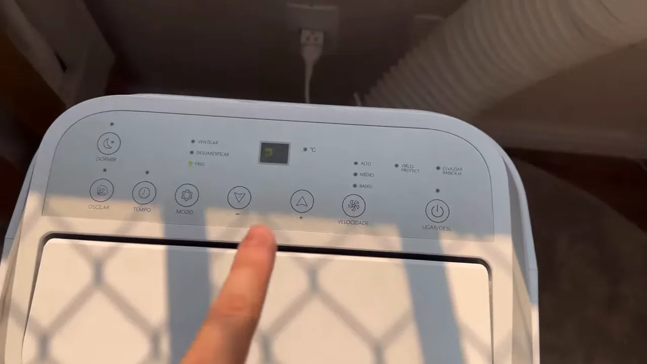 Abertura automática da saída de ar ao ligar o aparelho