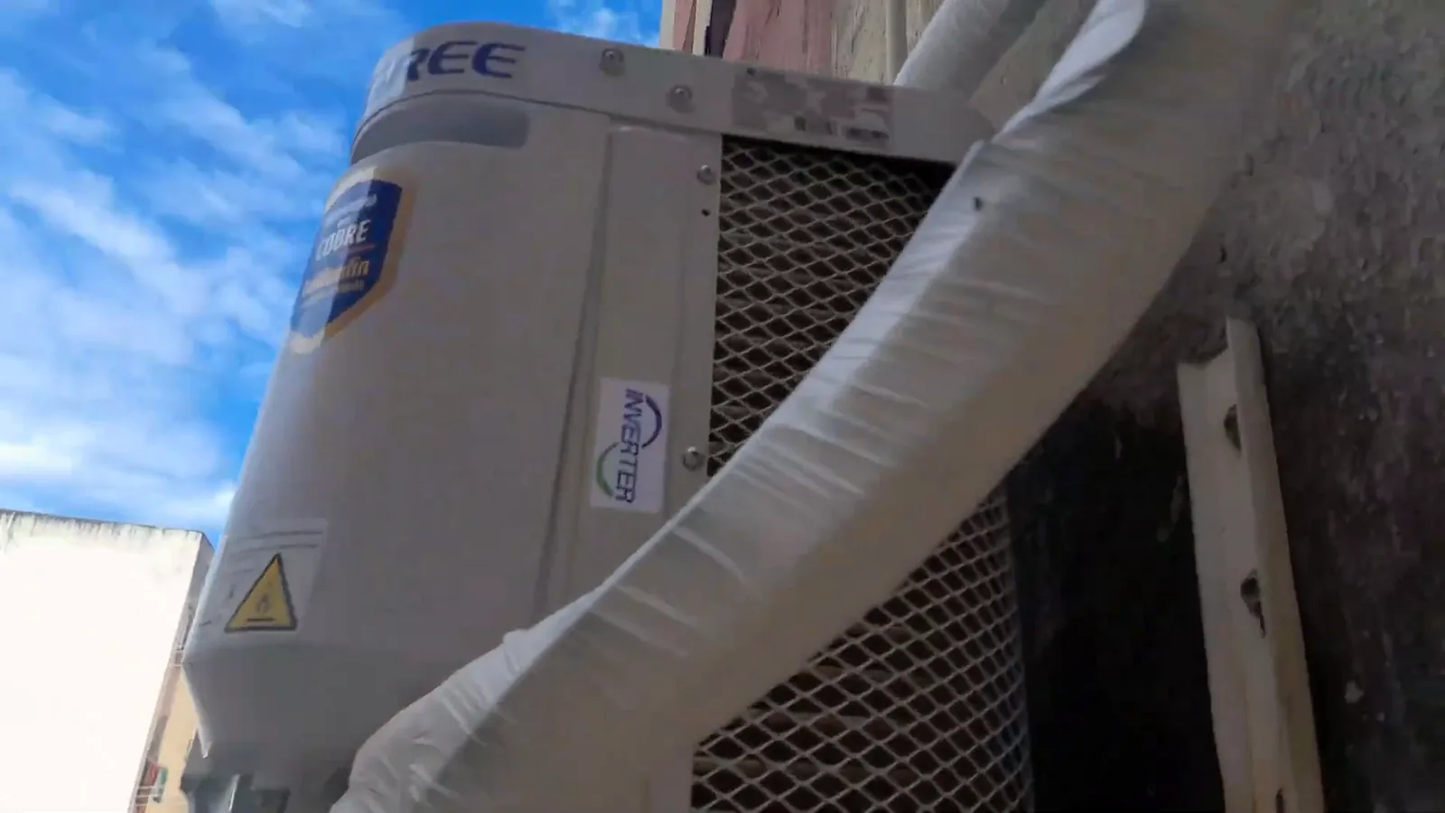 Unidade externa Gree G-Top Inverter com conexões de cobre