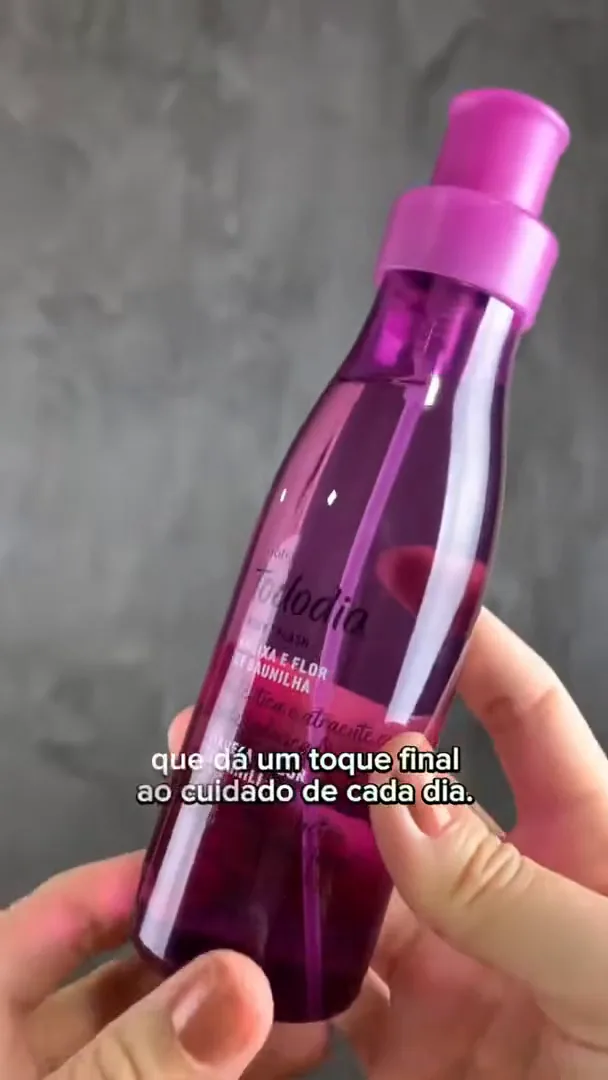 Frasco do body splash Natura Tododia Ameixa e Flor de Baunilha