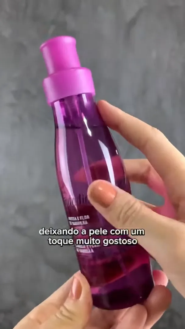 Remoção da tampa plástica do body splash Natura Tododia