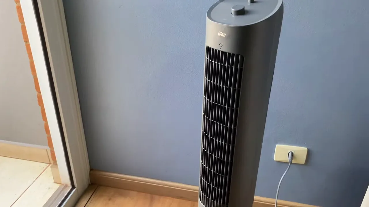 Climatizador de torre WAP realizando movimento de oscilação contínua
