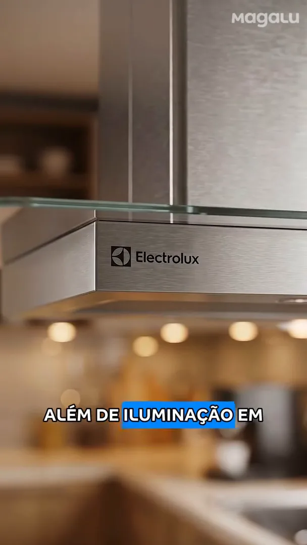 Acabamento em inox e lâmpada LED da coifa de ilha Electrolux