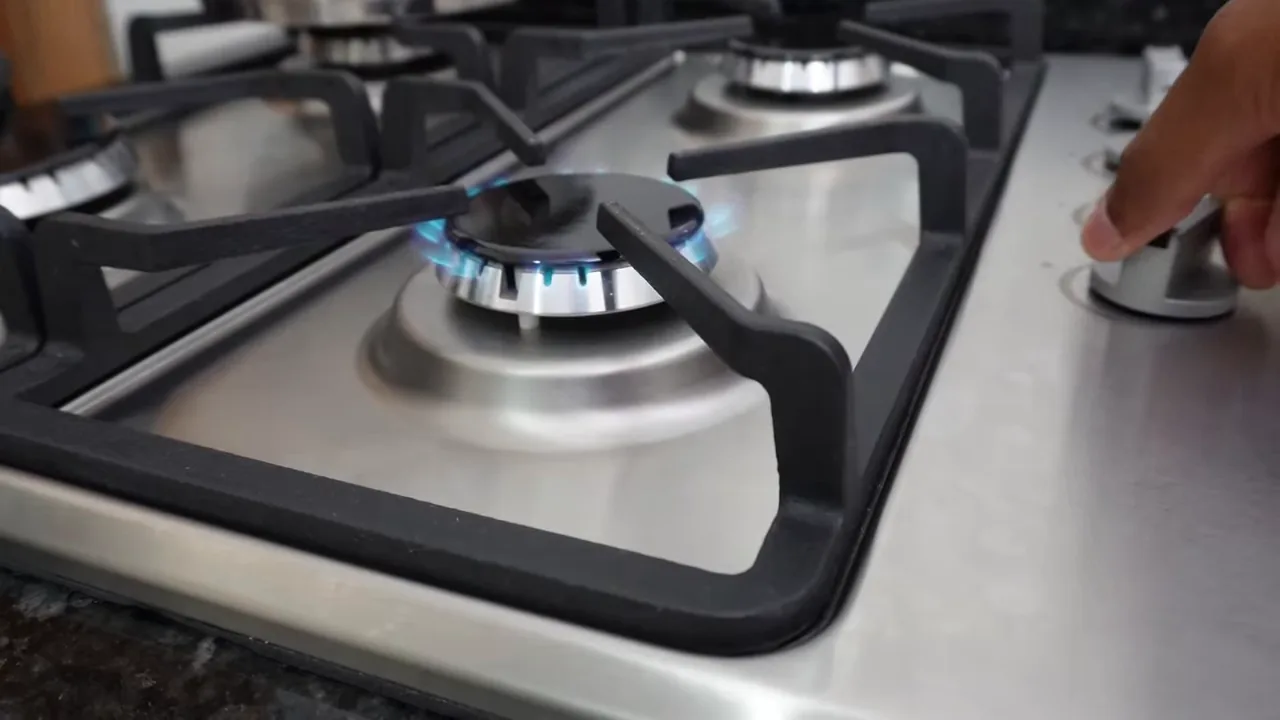Regulagem de intensidade da chama no queimador do cooktop Philco