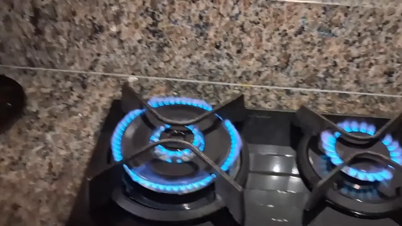 Regulagem da intensidade do fogo no queimador tripla chama Dako