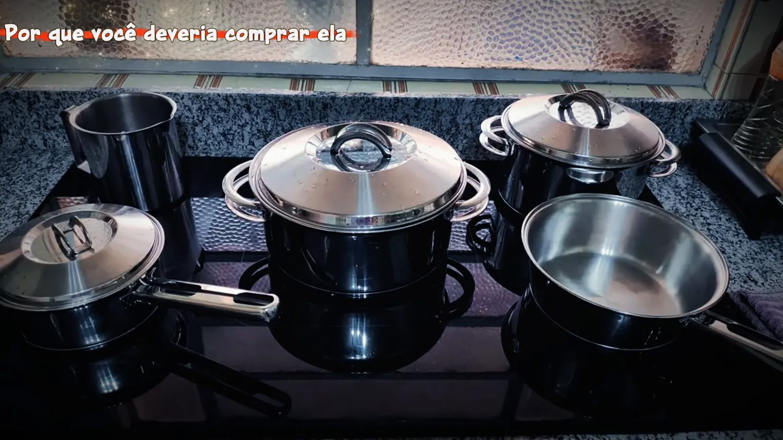 Cooktop Dako Select comportando cinco panelas simultâneas na bancada