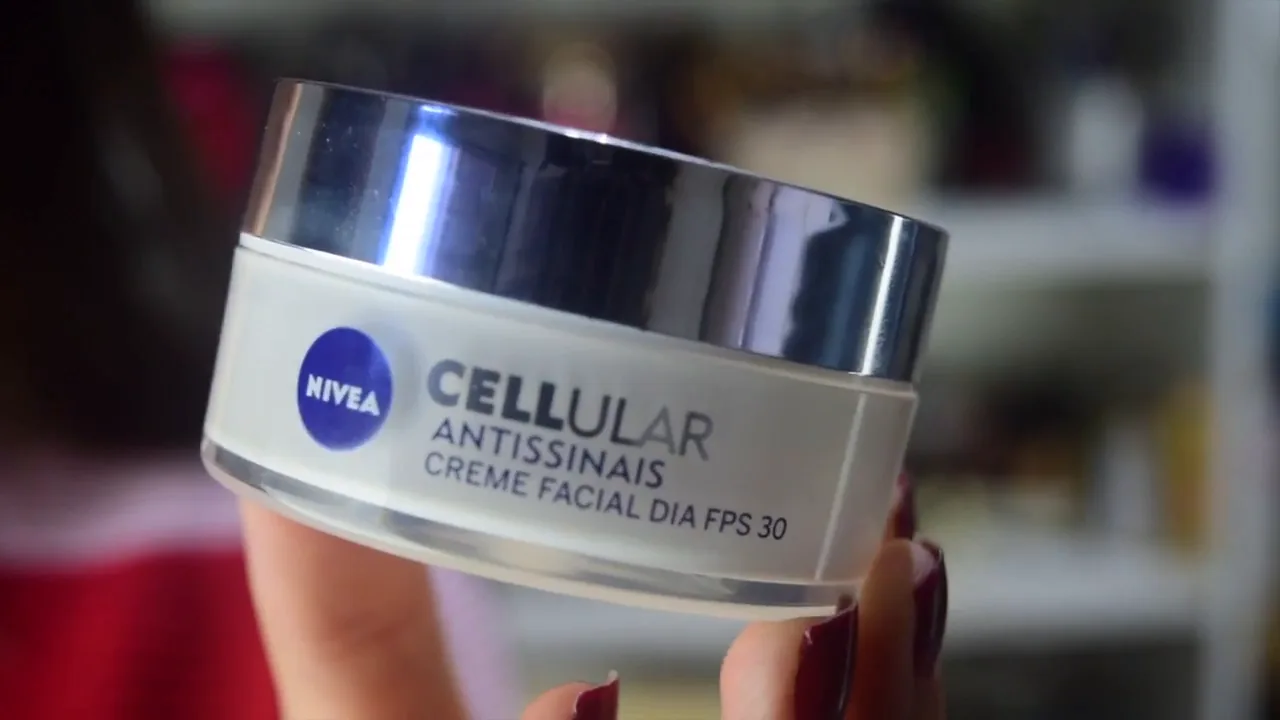 Pote do creme facial antissinais Nivea Cellular Dia FPS 30
