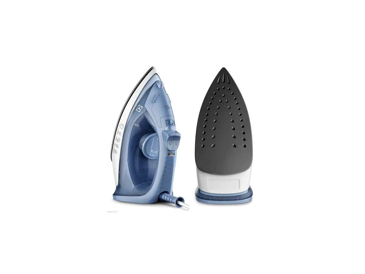 Ferro de passar roupa a vapor base antiaderente 1200W Electrolux Efficient ESI10