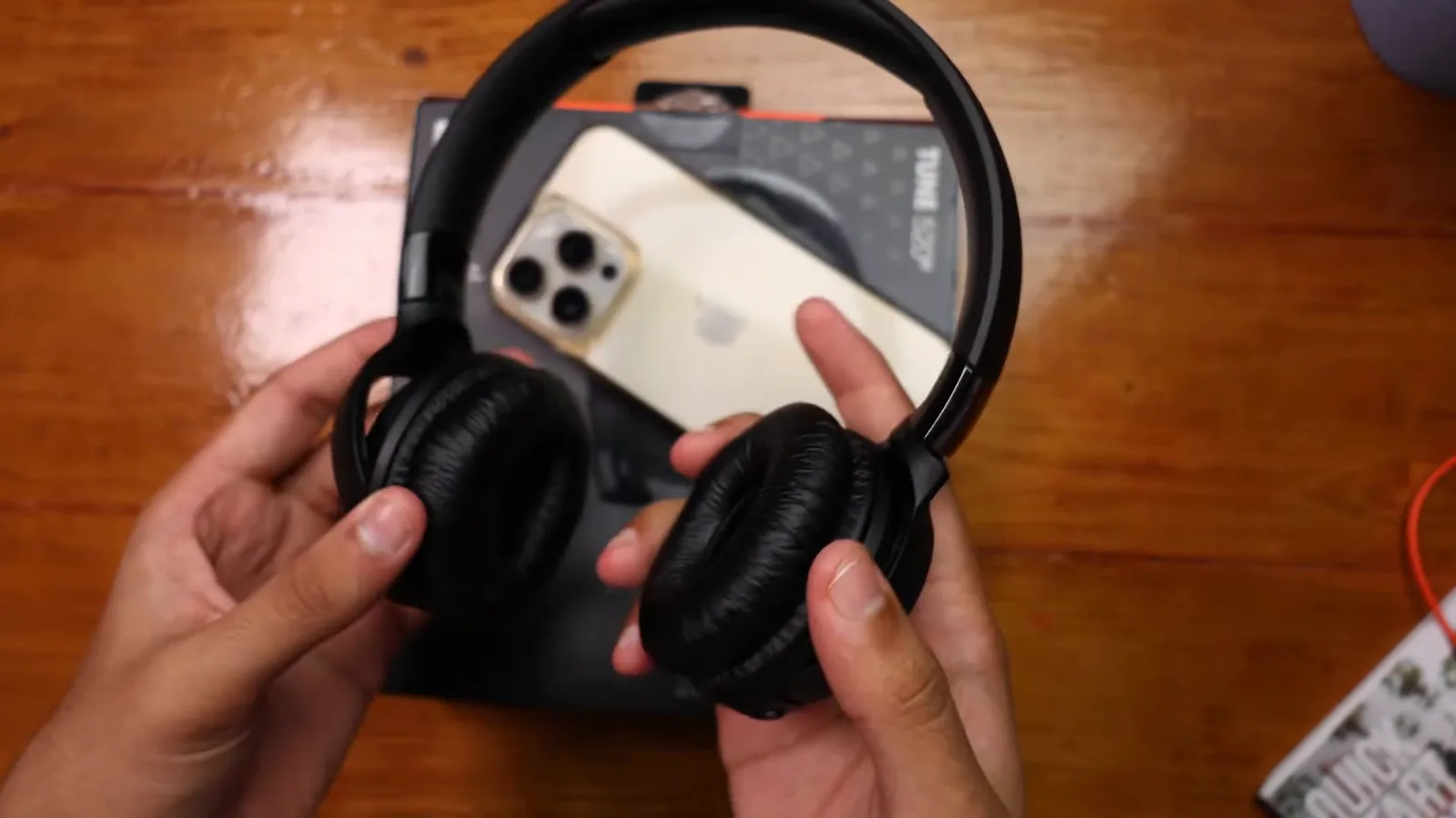 Almofadas on-ear acolchoadas do fone de ouvido JBL Tune 520BT