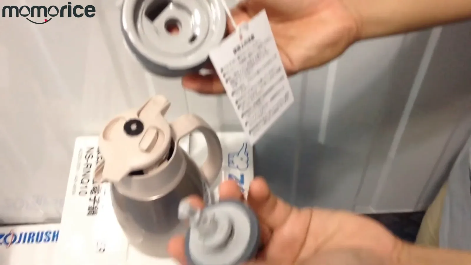 Separação da vedação de silicone da tampa para completa higienização