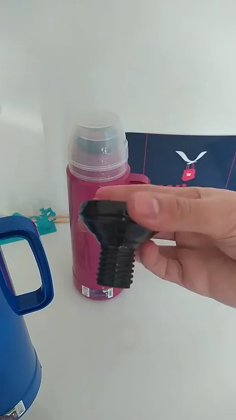 Rolha dosadora com vedação da garrafa térmica Mor Use