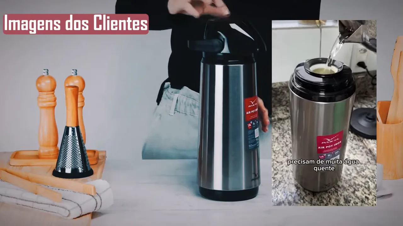 Colocação de água quente na garrafa para escaldagem da ampola