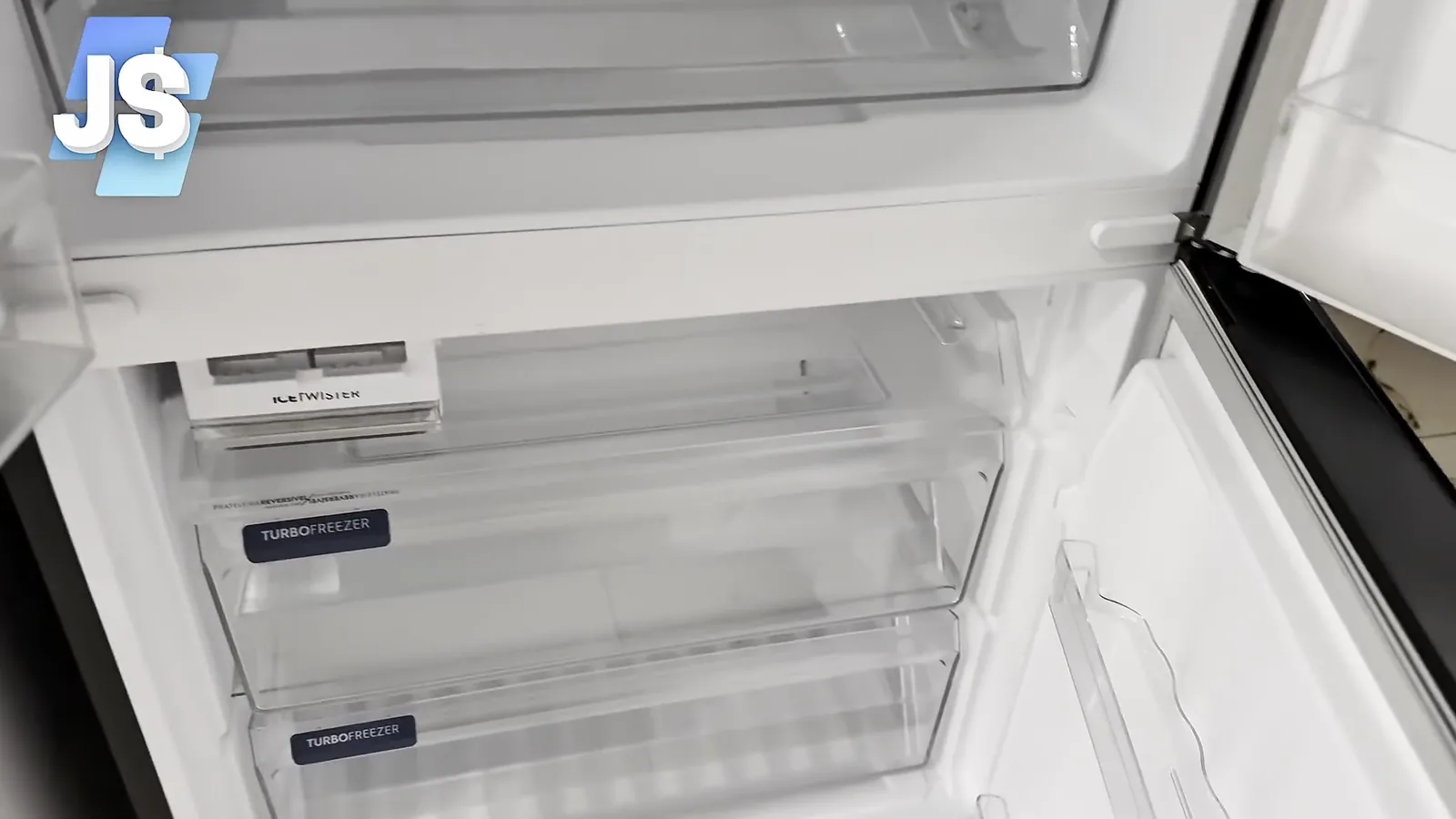 Compartimento do freezer com gavetas TurboFreezer e IceTwister
