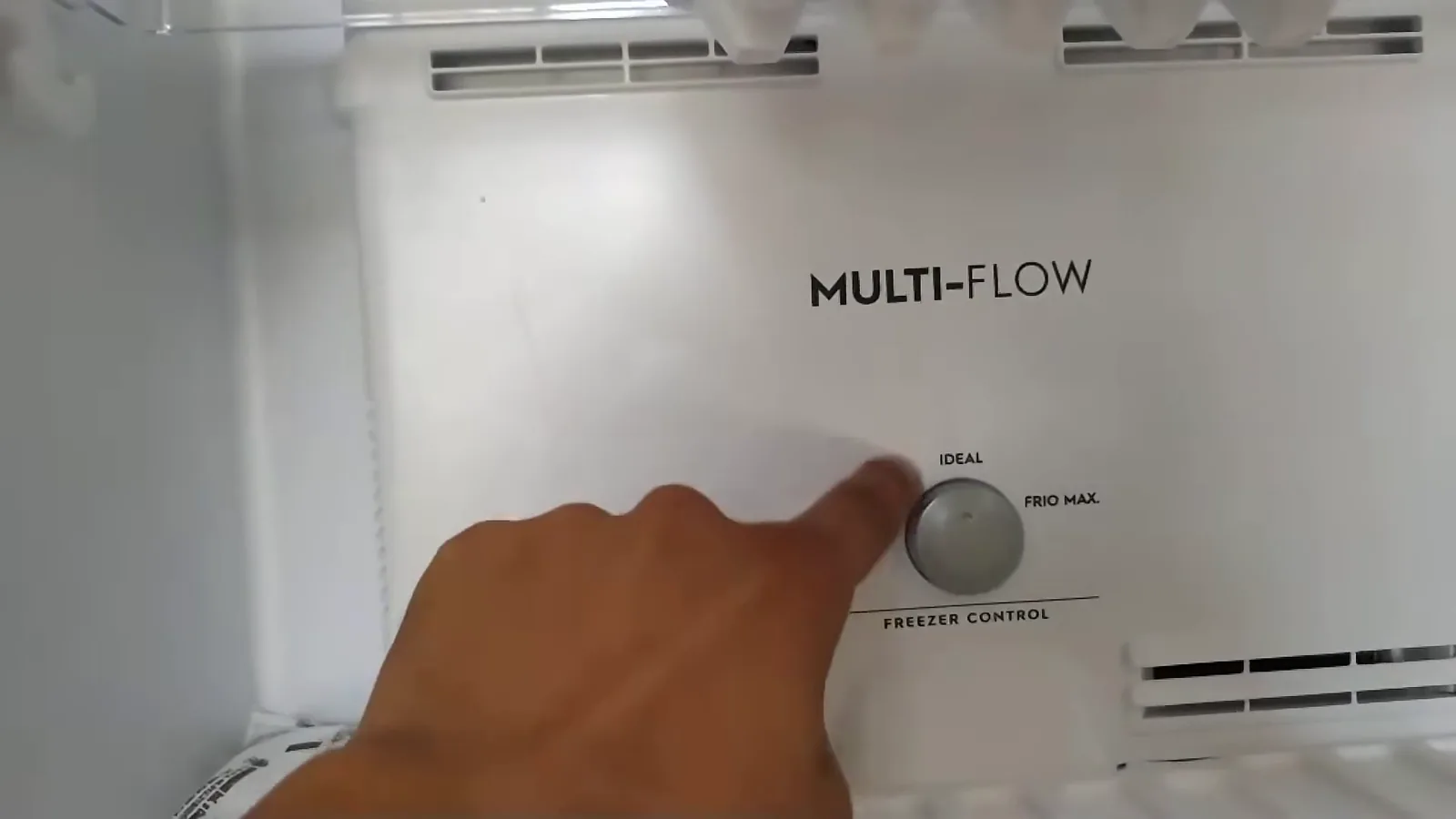 Controle de fluxo de ar do congelador da Electrolux TF38