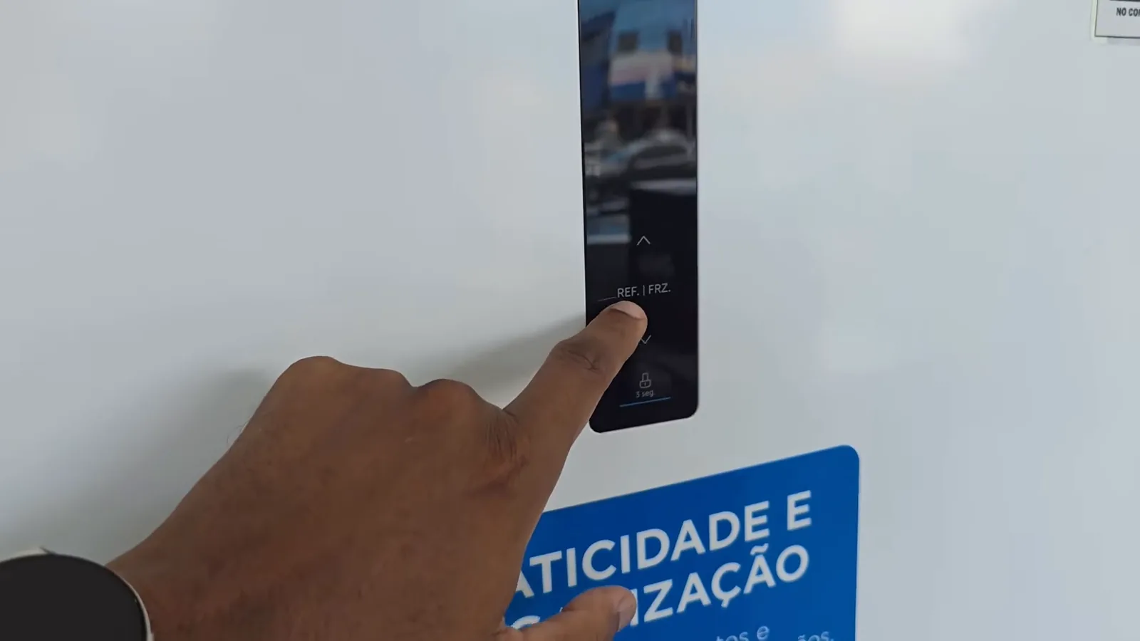 Painel touch externo para ajuste eletrônico de temperatura grau a grau