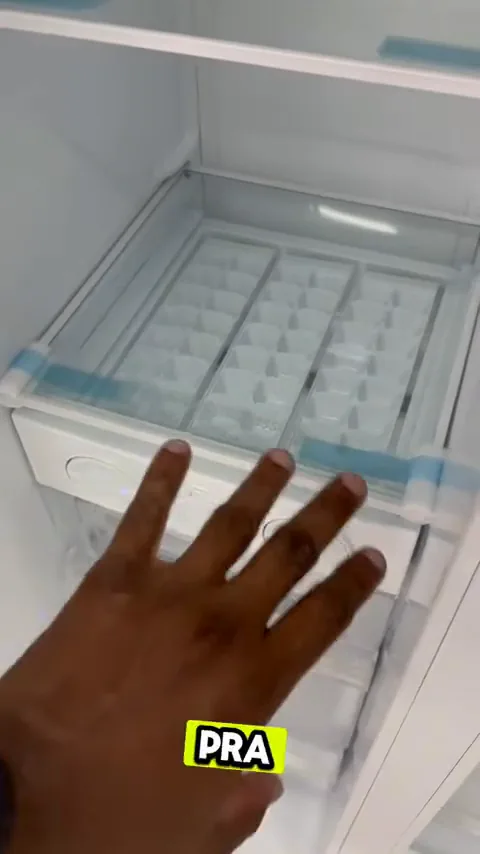 Gaveta de gelo giratória do freezer da Midea MDRS710
