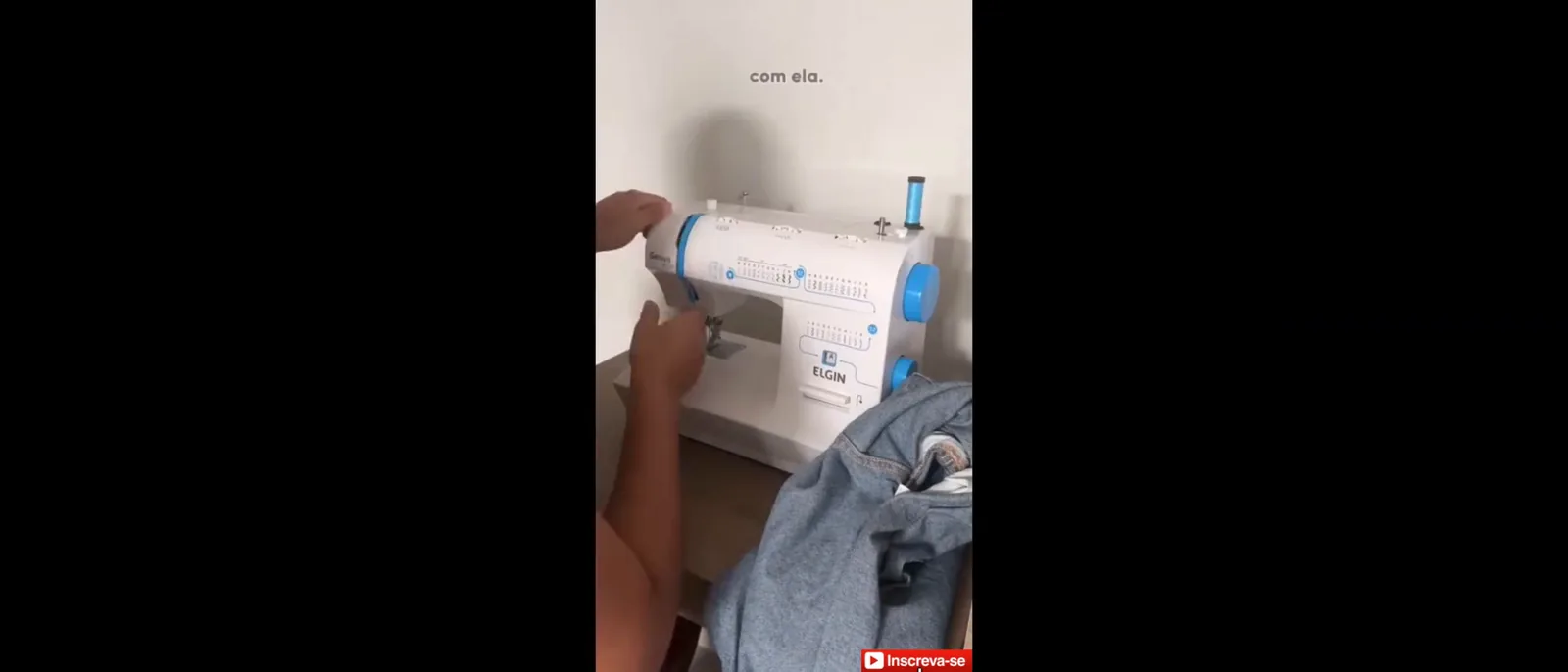Costura de tecido jeans na máquina mecânica Elgin Genius Plus