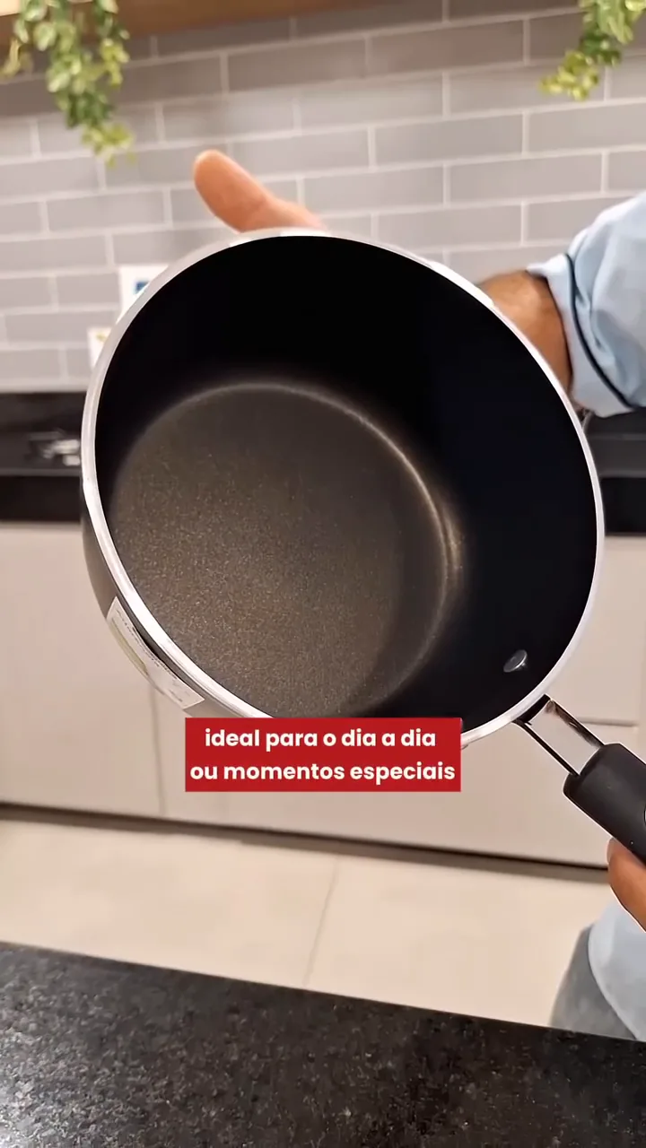 Revestimento antiaderente interno Starflon Premium em panela de alumínio espesso