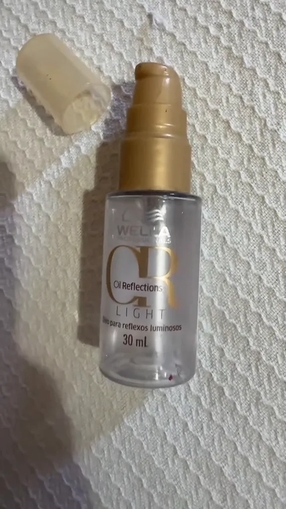 Óleo Wella Professionals Oil Reflections Light aberto com aplicador pump