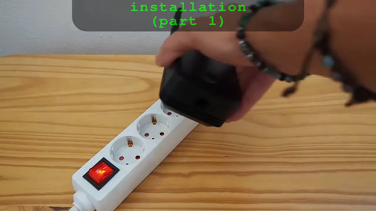 Conexão do repetidor Xiaomi RA75 na tomada de energia