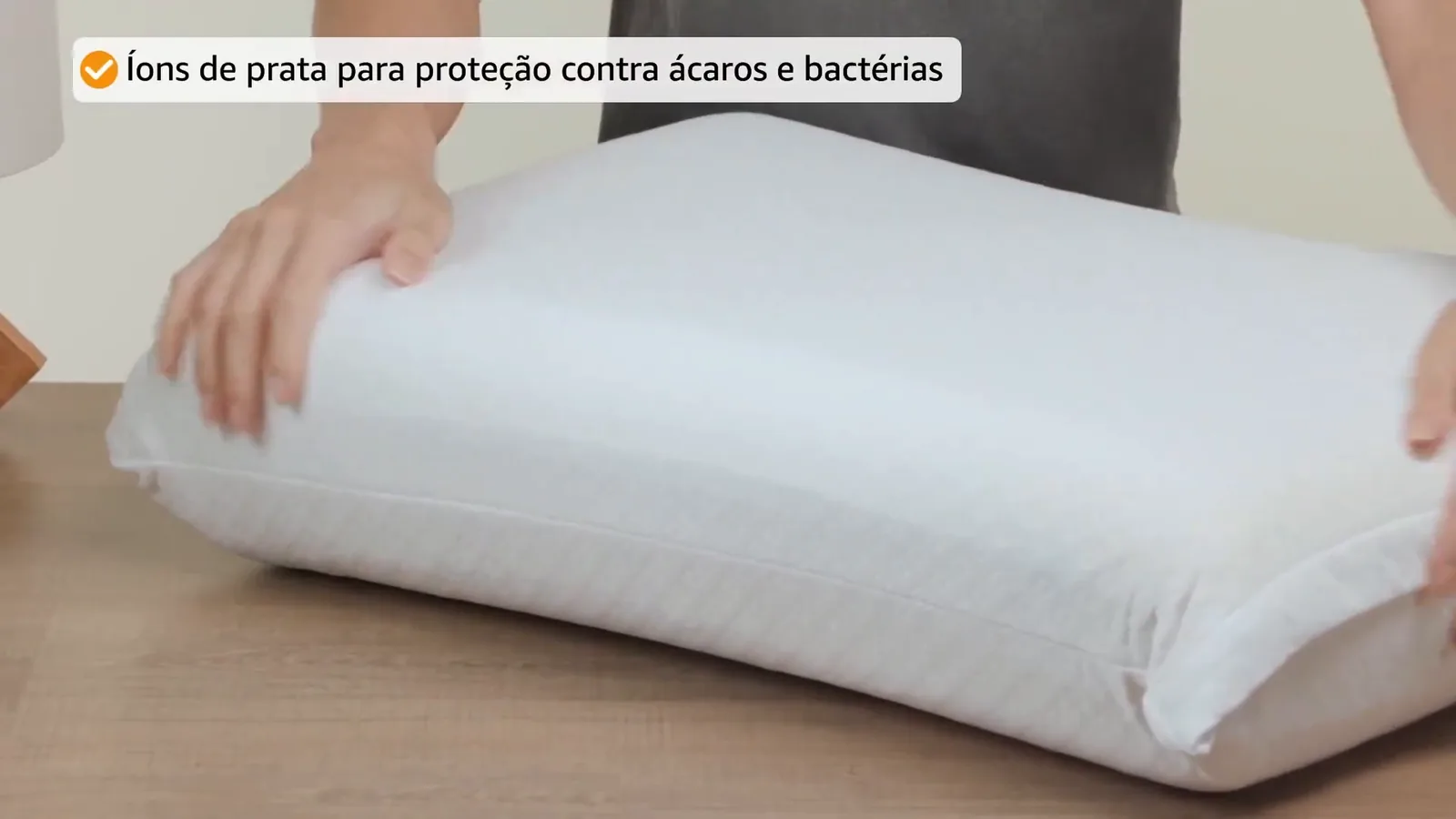 Superfície macia com capa tratada com íons de prata