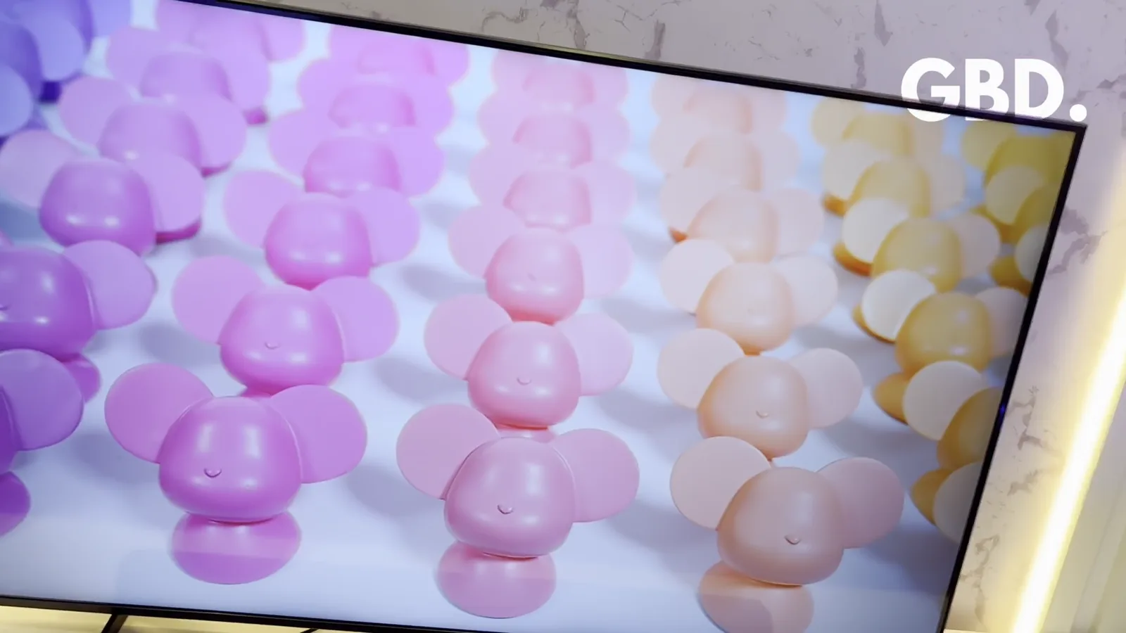 Smart TV Samsung Crystal exibindo animação colorida em alta definição