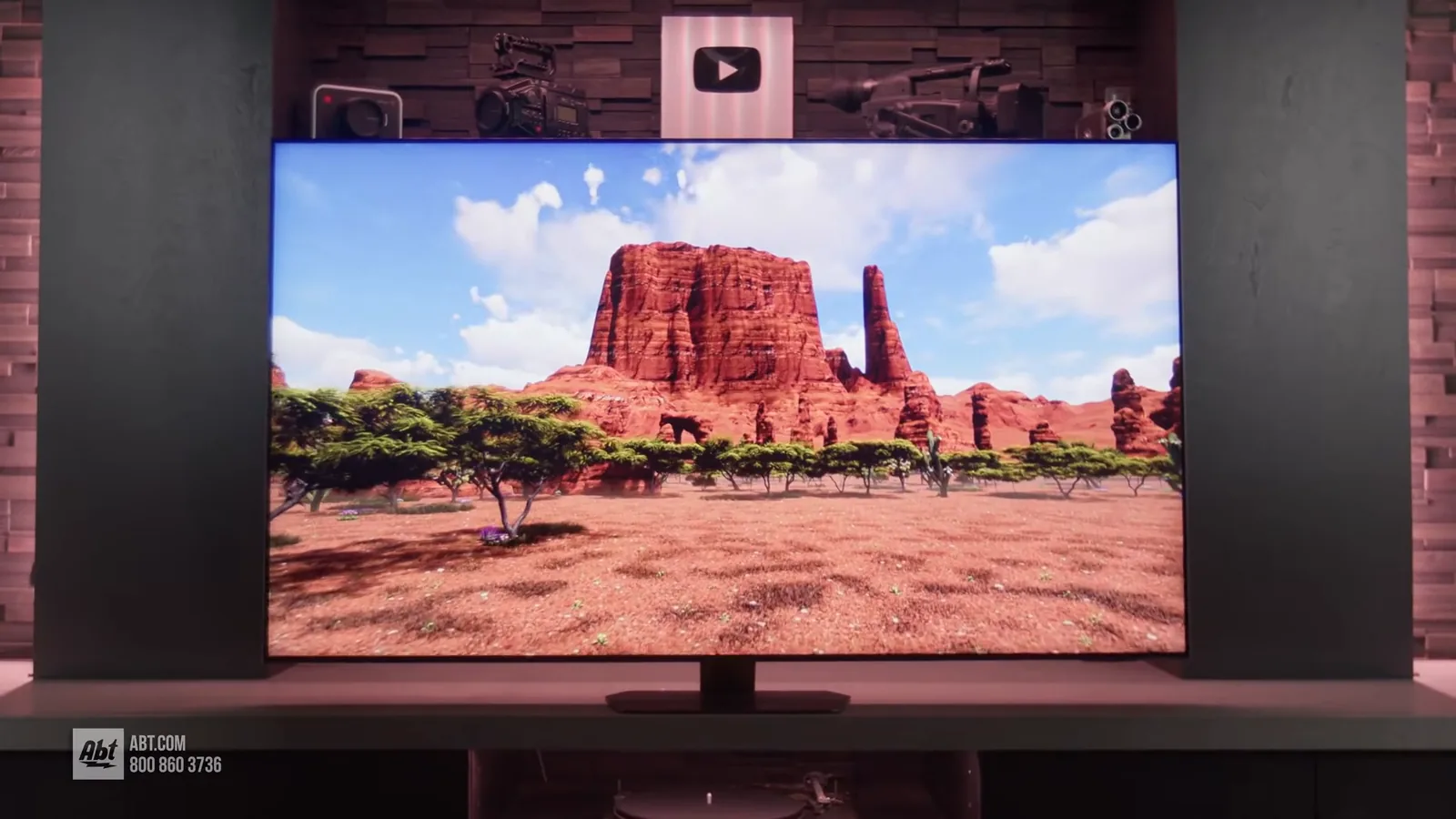 Smart TV Samsung exibindo paisagem de cânion com cores vivas