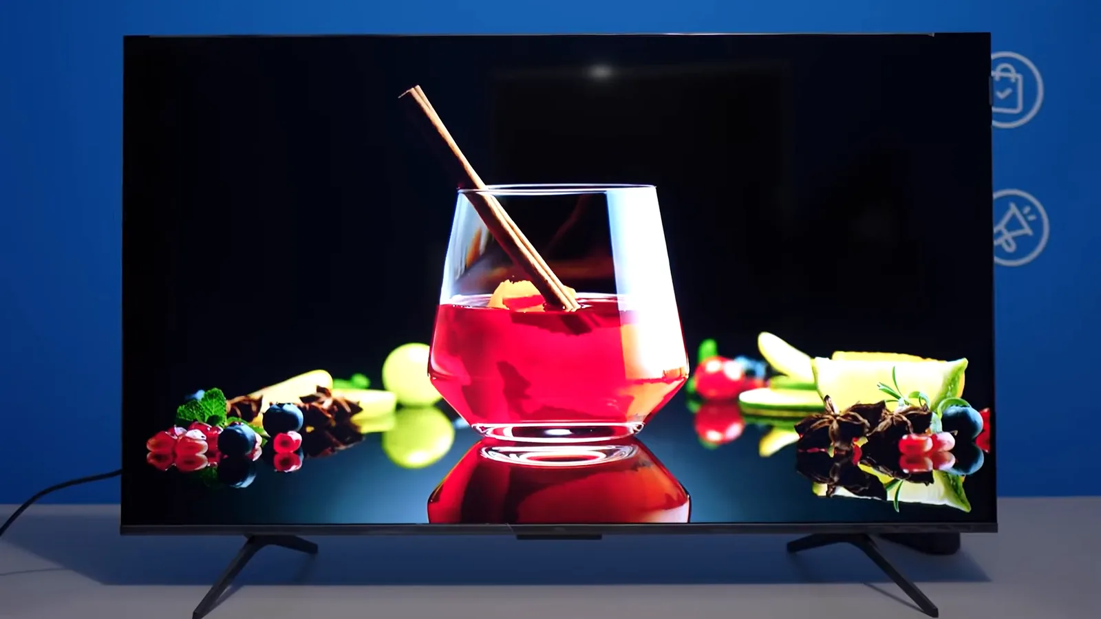 Smart TV TCL C6KS exibindo imagem 4K com alto contraste