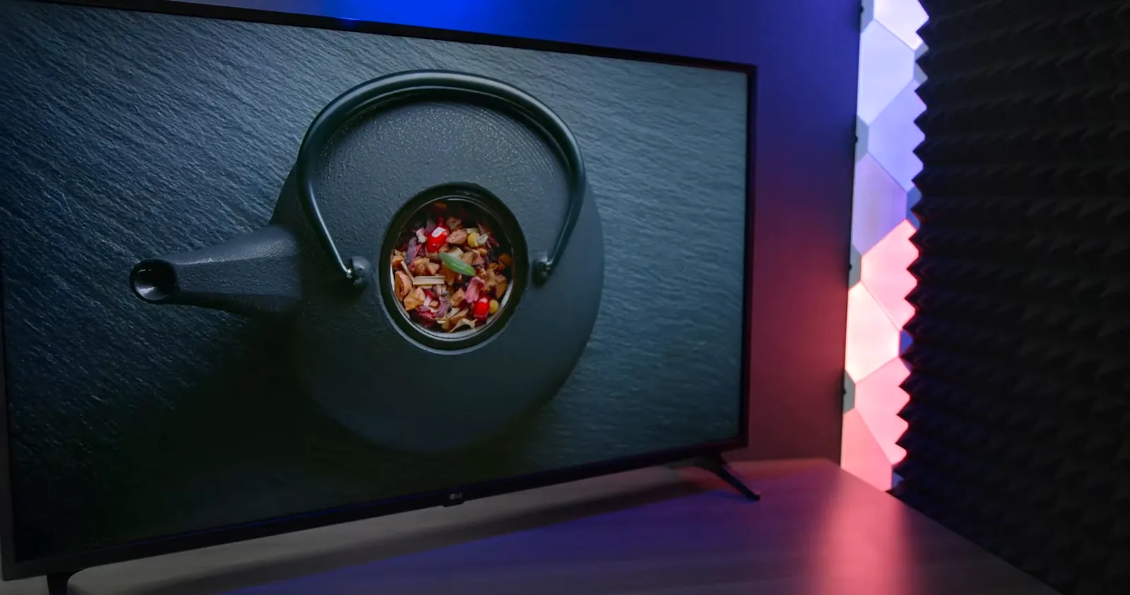 Smart TV LG reproduzindo imagem em 4K com alto contraste
