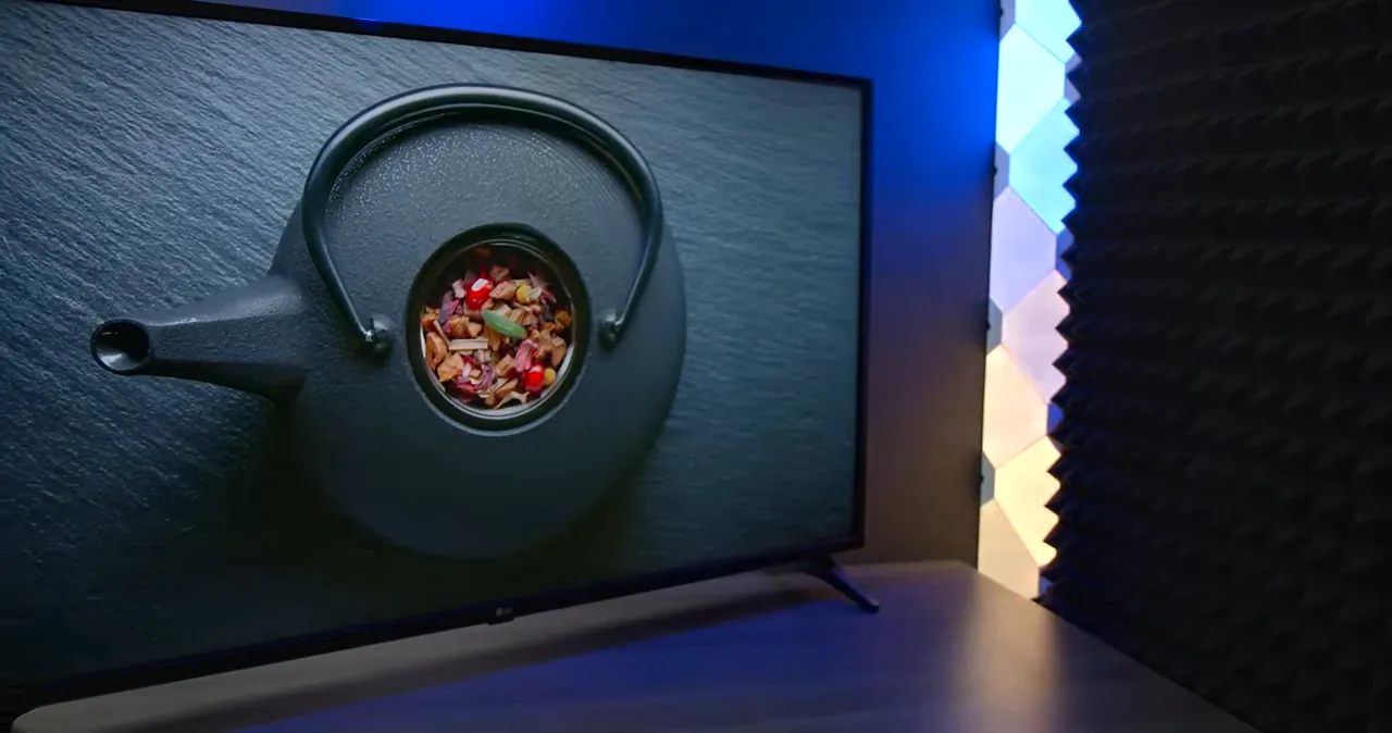 Smart TV LG exibindo vídeo em 4K com bom contraste