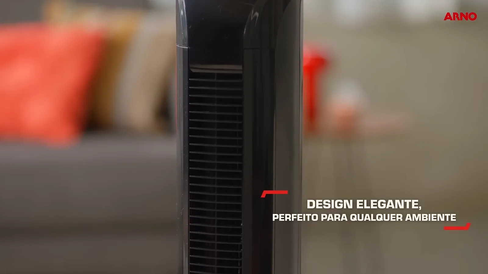 Ventilador de torre Arno posicionado na sala de estar