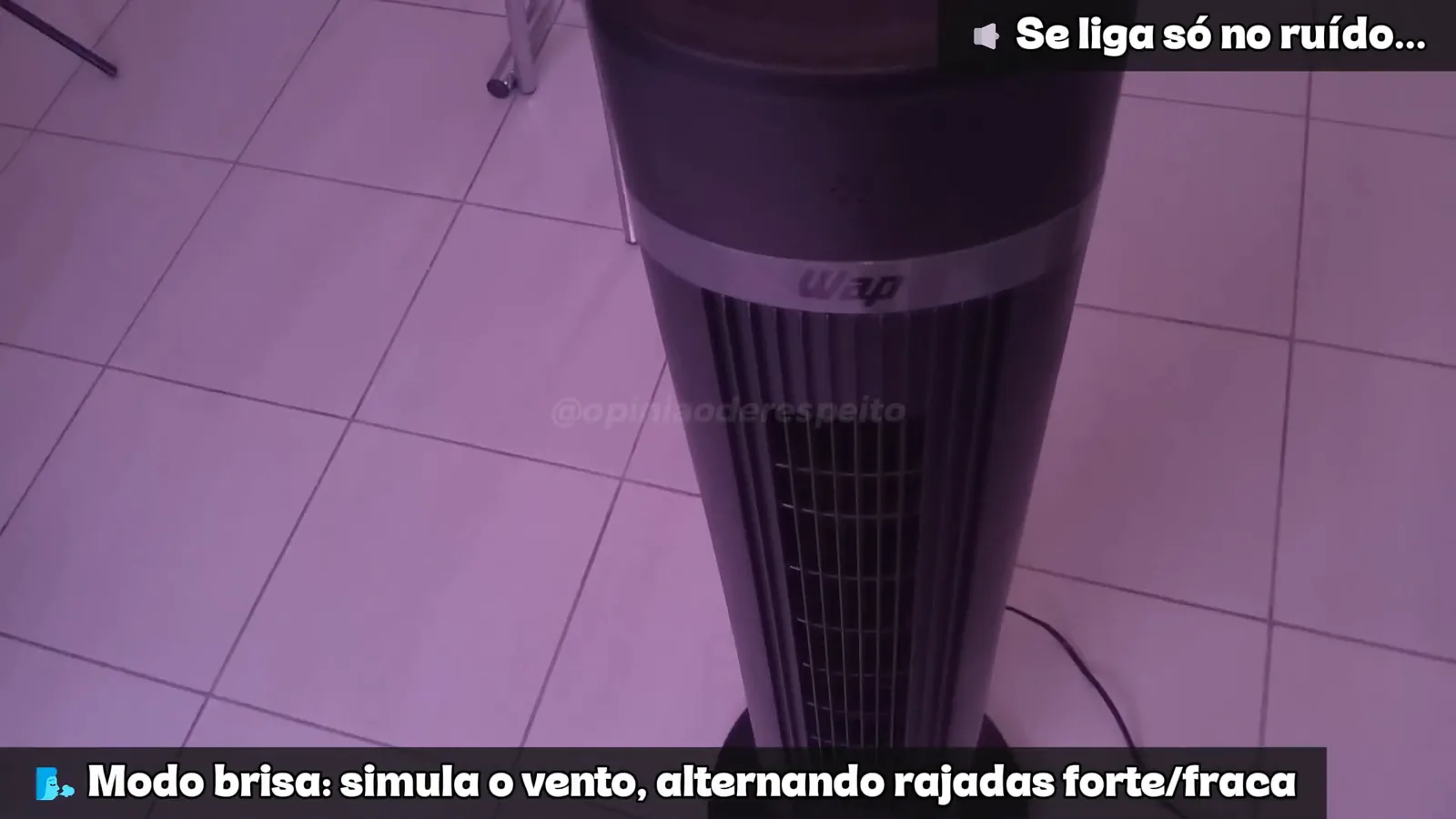 Ventilador de torre WAP Air Silence em funcionamento no cômodo