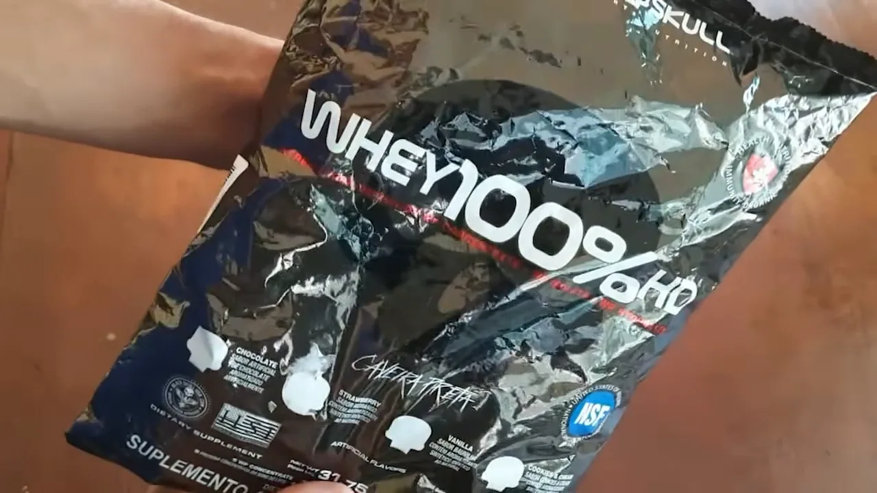 Embalagem refil do whey protein Black Skull Caveira Preta 100% HD