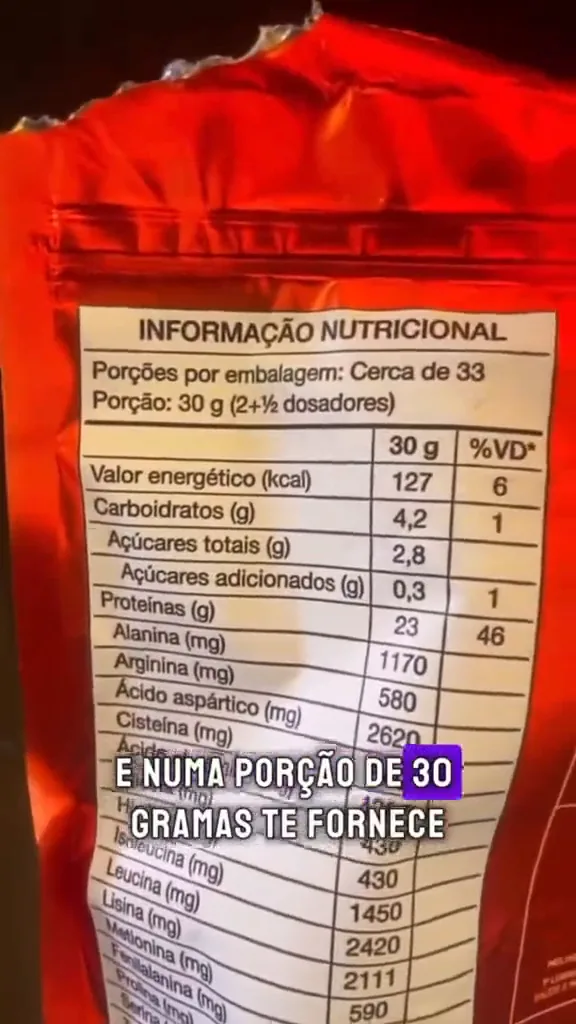 Tabela nutricional destacando vinte e três gramas de proteína por porção
