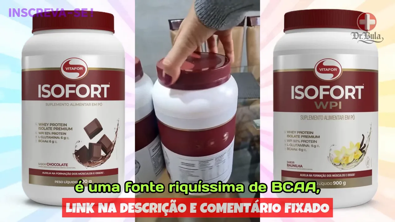 Mão desrosqueando a tampa do pote de Whey Isofort